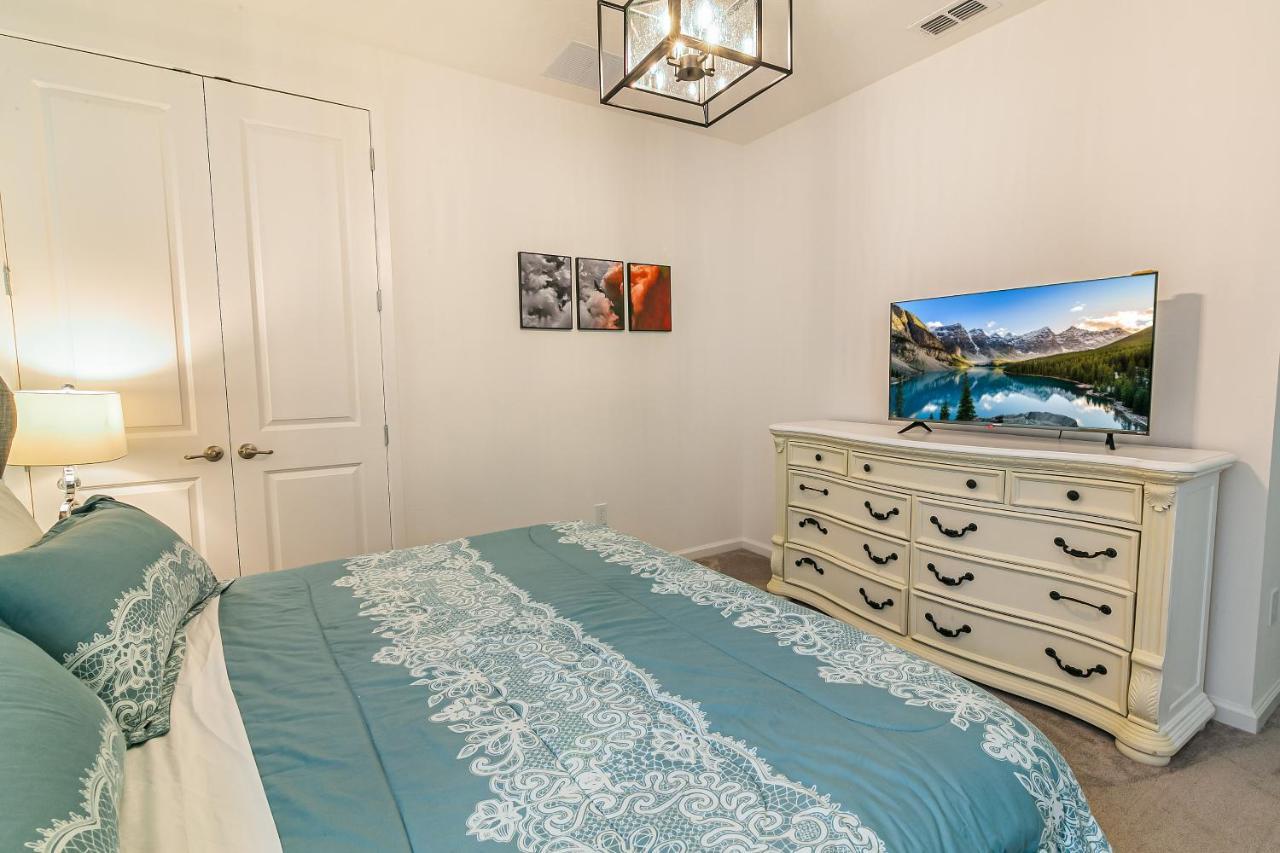 Luxury 12 Bedrooms Pool House 10 Min To Disney4630 Kissimmee Exterior foto